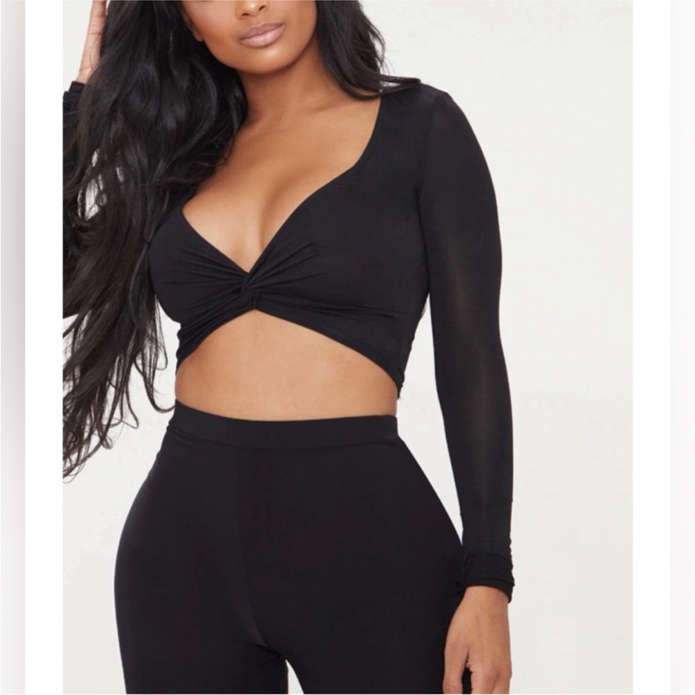Prettylittlething Elegant Black Twist-Front Crop Top